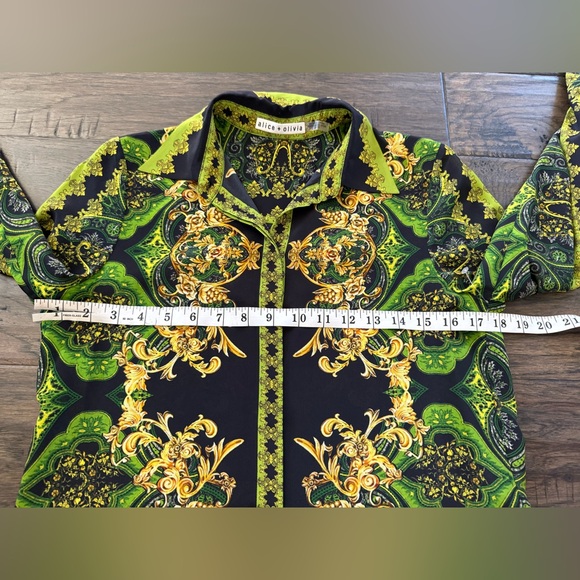 Alice and Olivia Willa Filigree Border Print Silk Blouse XS - Picture 4 of 5